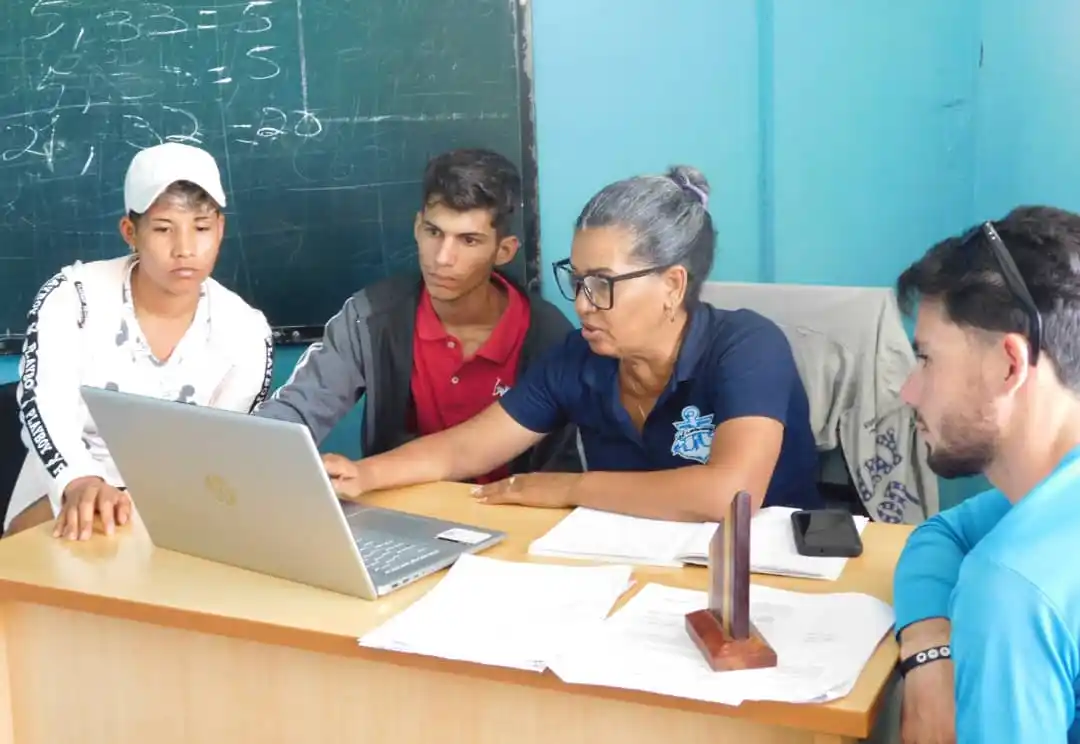 Image from ULTConecta: ✨ Estudiantes y profesores de la Facultad de Cultura Física están llev...