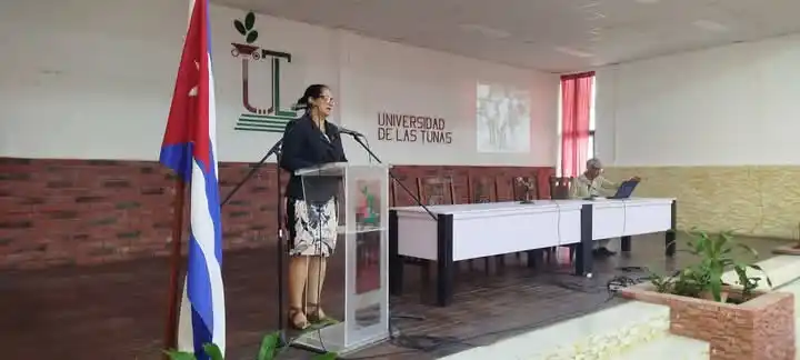Image from ULTConecta: Inicia en nuestra <a class="text-blue-500 hover:underline cursor-point...