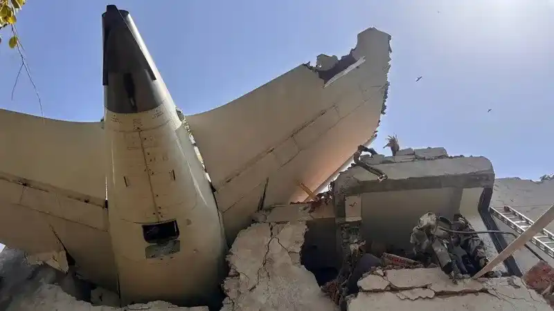 Image from Band.com.br: Air India oferece R$ 642 mil para famílias de cada um dos mortos em ac...