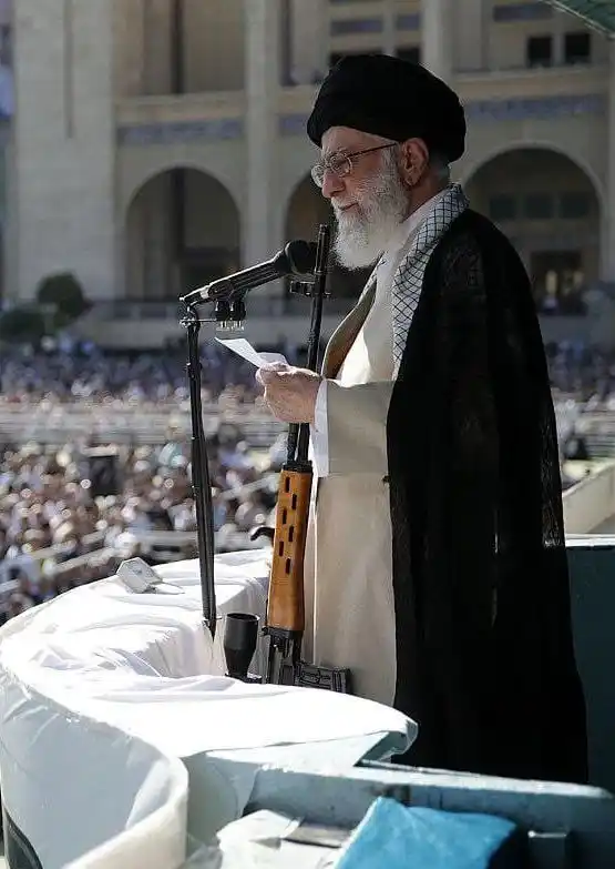 Image from NewsRoom: السيد القائد الخامنئي: لقد أعد الكيان الصهيوني بهذه الجريمة مصيرًا مر...