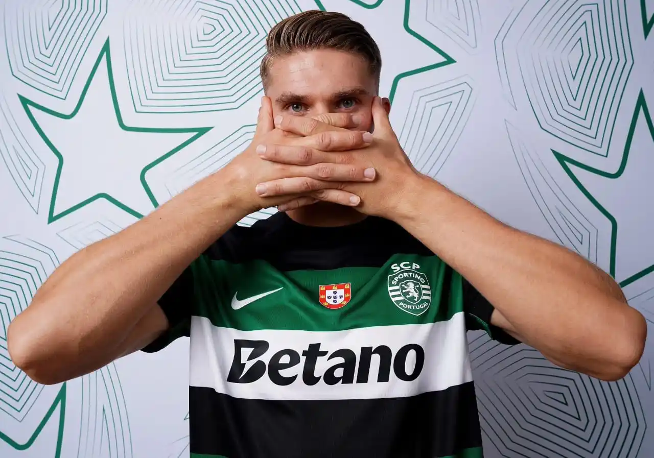 Image from SOCCER WORLD News HQ: Arsenal have made their first formal offer in the last few hours to si...