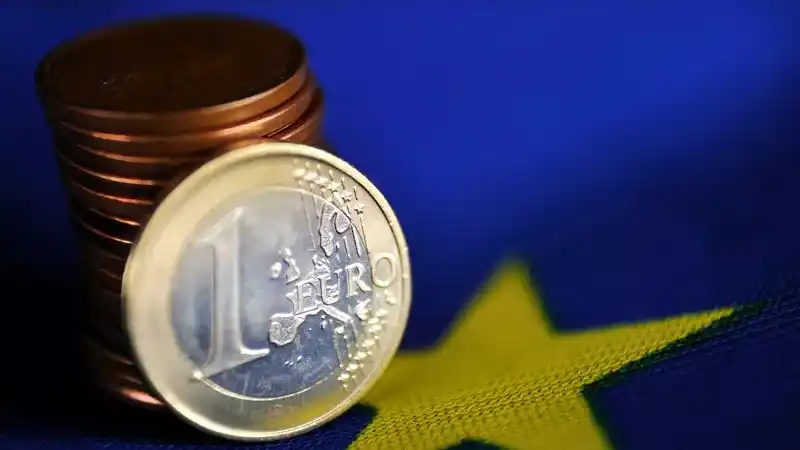 Image from VRT NWS: De Europese Commissie zet het licht op groen voor de toetreding van Bu...