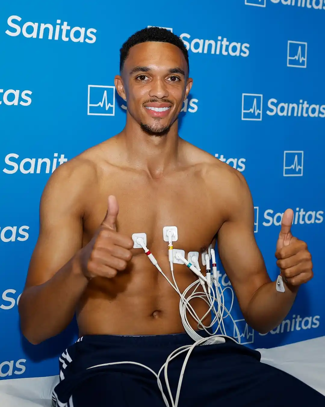 Image from Real Madrid C.F.: 👍 Trent 👍 ✅ Medical | Reconocimiento médico 📌 Hospital Universitari...