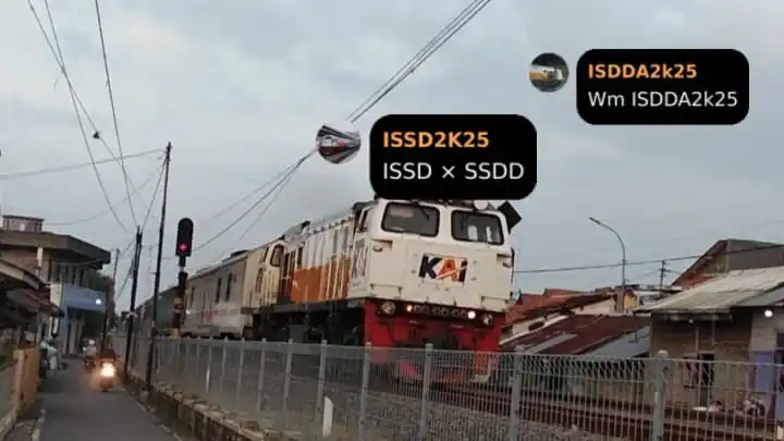 Image from ISKAI (Info dan Sensus Kereta Api Indonesia): *CC 206 13 86 CPN - KA 119 GUNUNGJATI* ```(+) K1 0 01 09 BD ( Panor...