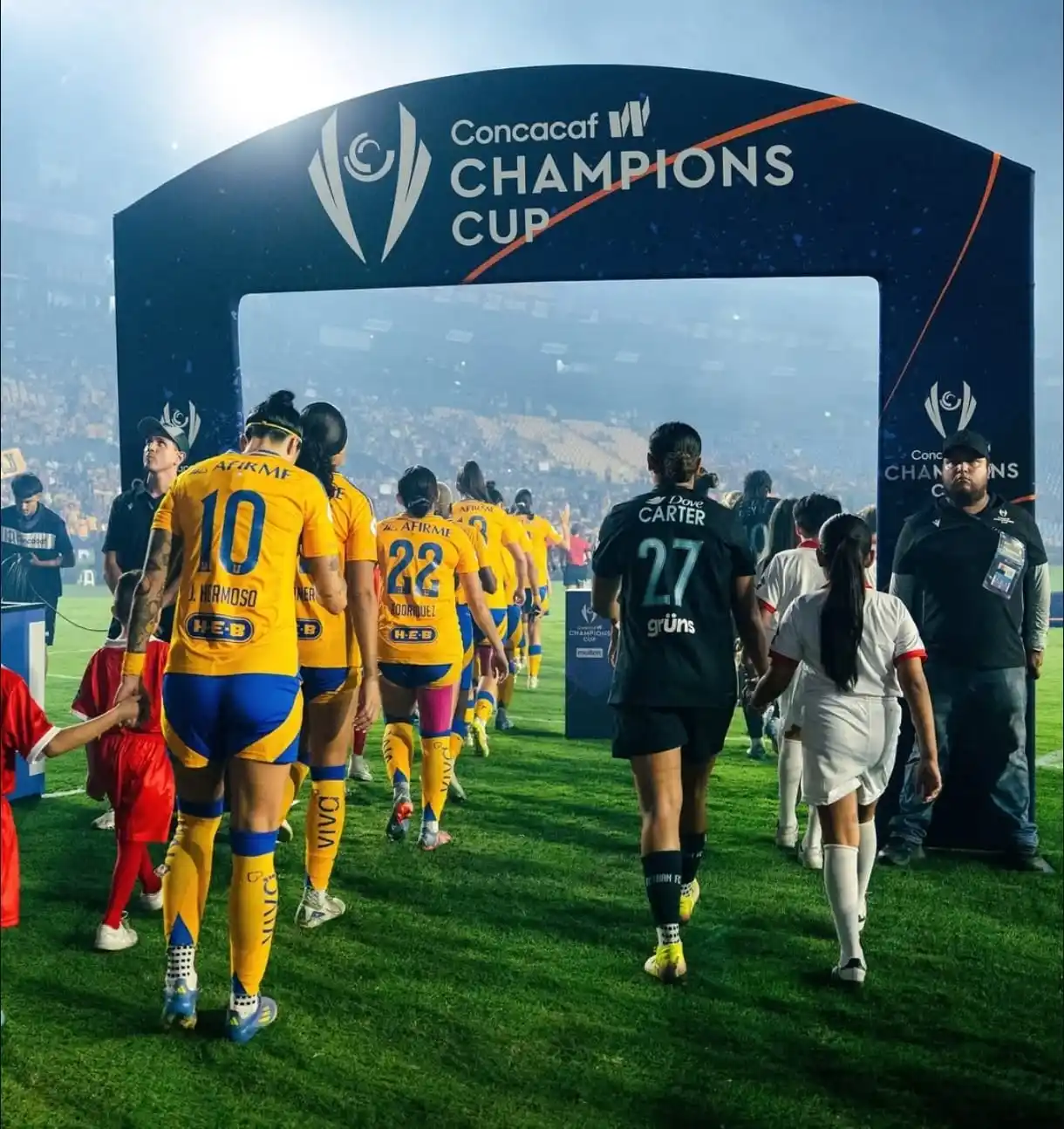 Image from Las Futbolistas: Está madrugada se enfrentó el equipo de Jenni Hermoso (Tigres UANL) VS...