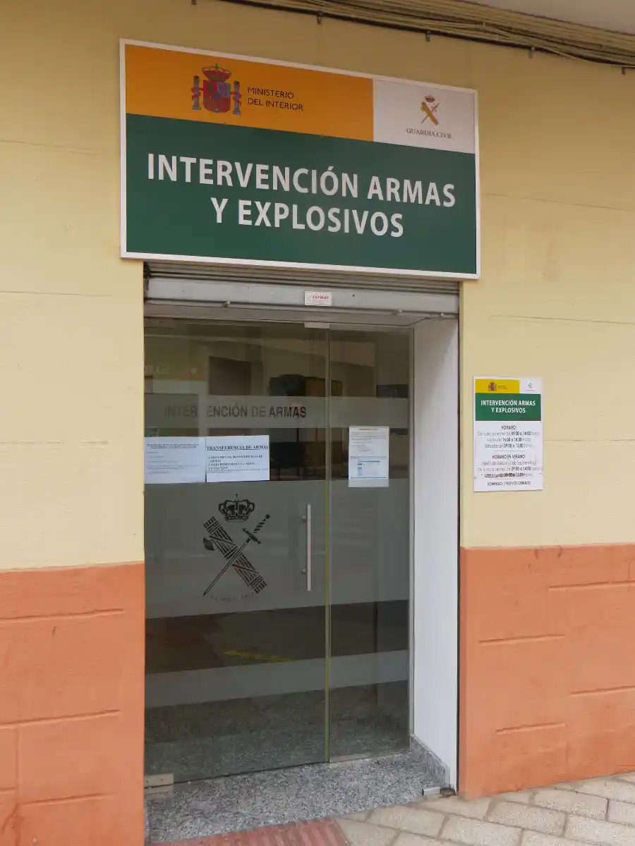 Image from GUARDIA CIVIL ALBACETE: 🔊 La ICAE de la @guardiacivil ha implementado el uso del ☎️060 para l...