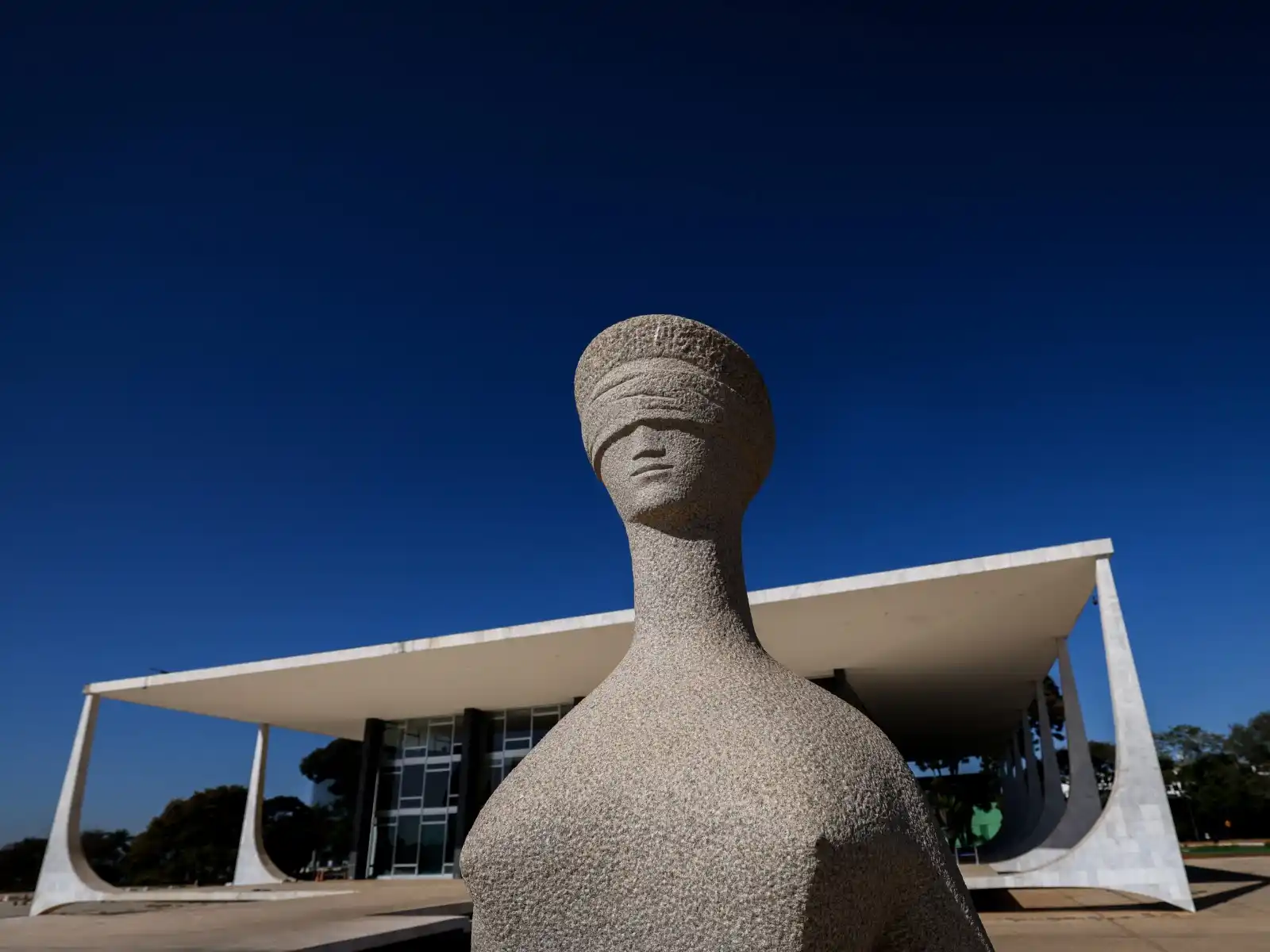 Image from OAB São Paulo : *Maioria do STF confirma que honorários devem respeitar CPC* ✅ _Resul...