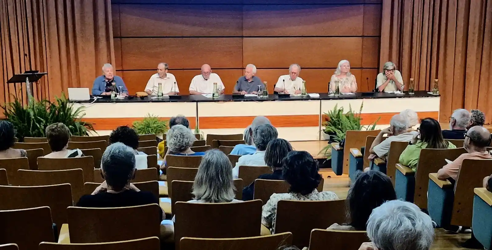 Image from elDiario.es Comunitat Valenciana: Medio siglo de lucha en verde: el movimiento ecologista valenciano hac...