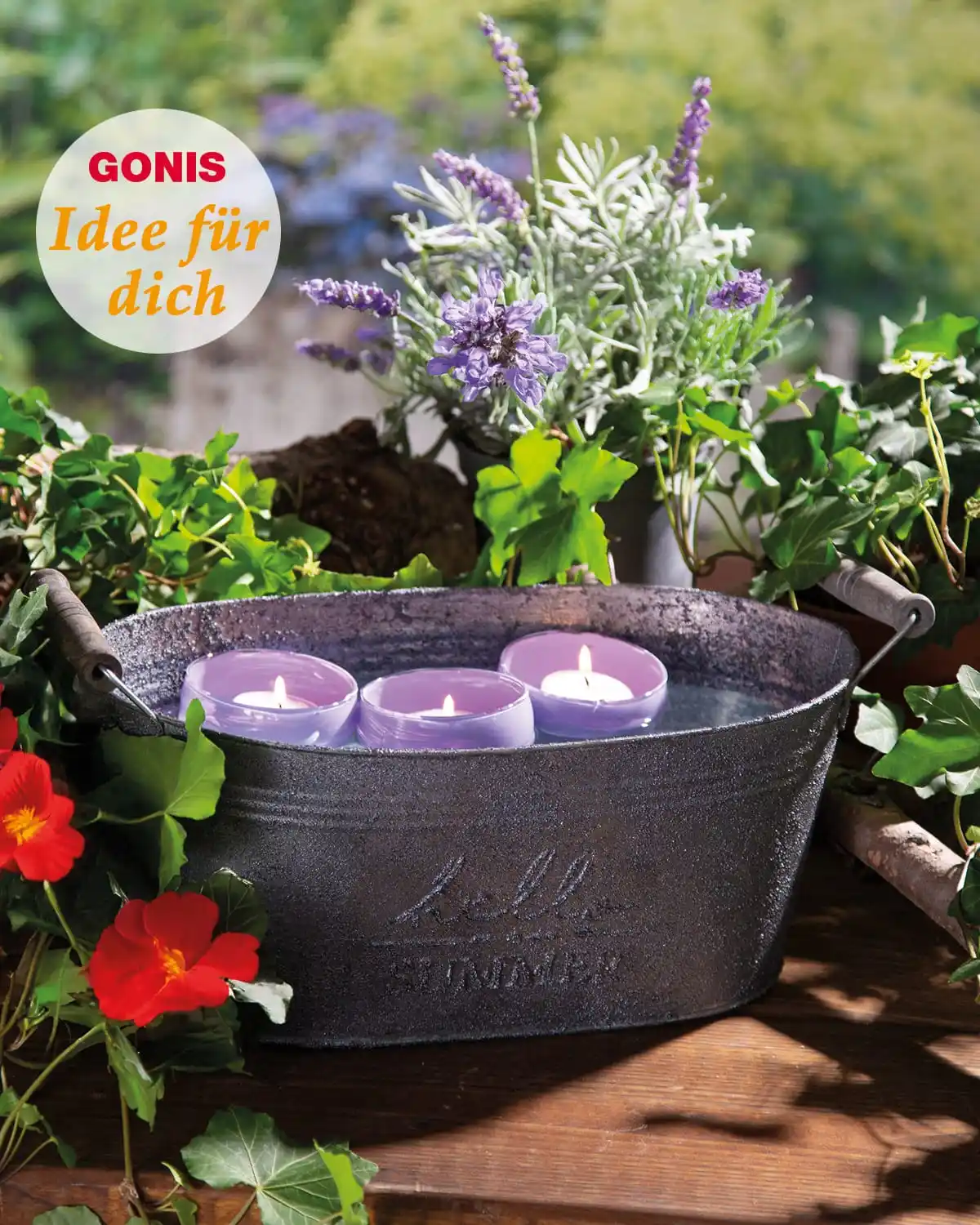 Image from GONIS KANAL: Eine ovale Schale, veredelt mit schimmernder Metallpaste und gestaltet...