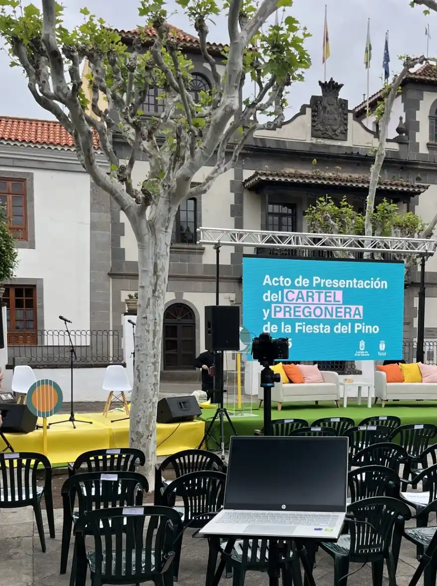 Image from VIVIR TEROR: HOY VIERNES EN LA ALAMEDA PÍO XII 🗣 El Ayuntamiento de Teror present...