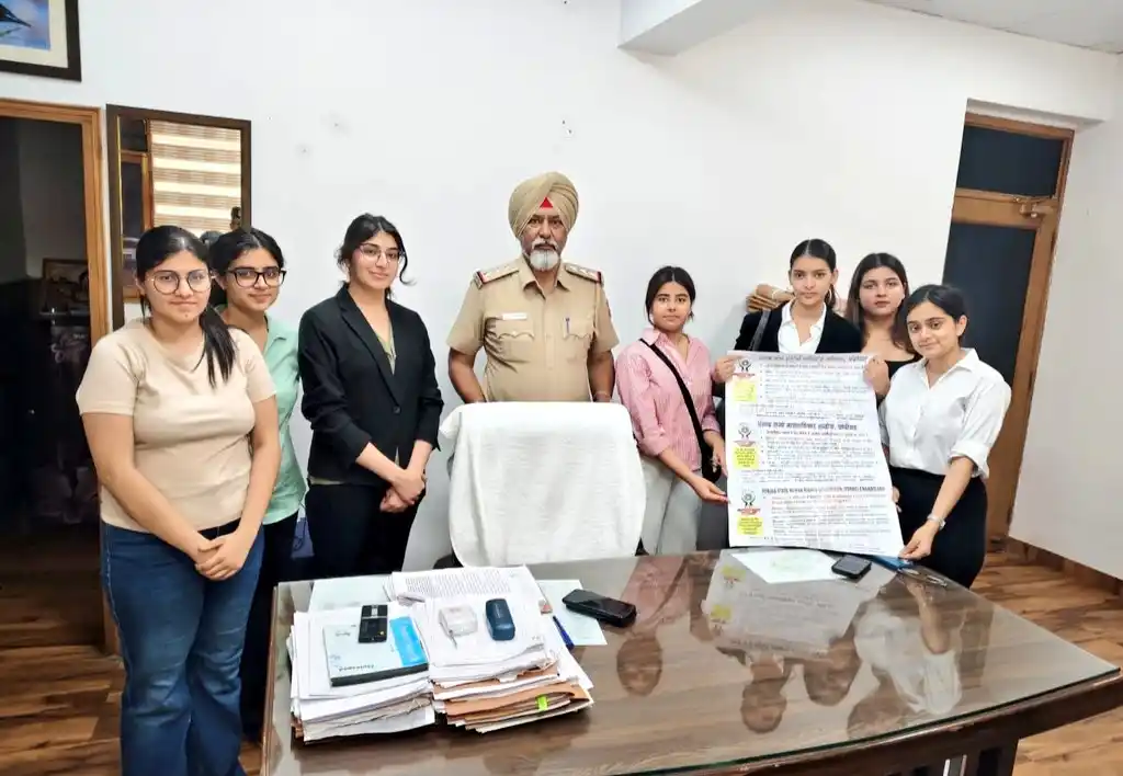 Image from SSP UT CHANDIGARH (Official Account): Law students from various colleges via Punjab State Human Rights Commi...