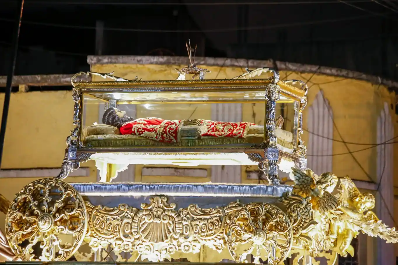Image from Hermandad Del Señor Sepultado Cristo Del Amor OP Oficial: Señor Sepultado Cristo del Amor, en este nuevo inicio de semana, eleva...