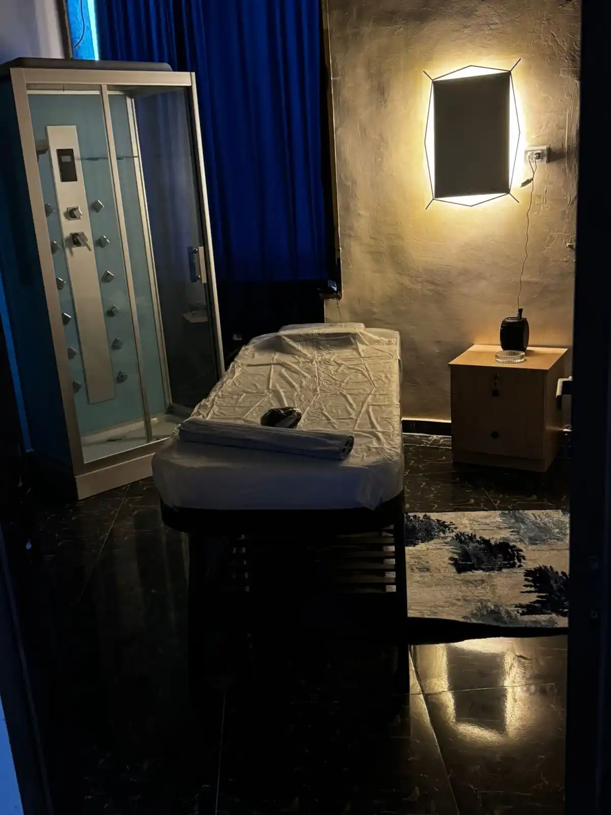 Image from New Spa: 🫵 استمتع بأجواء الصيف عندنا 😉 👈الآن احجز يومك وجرب جلسة مساج🪔 فى ...