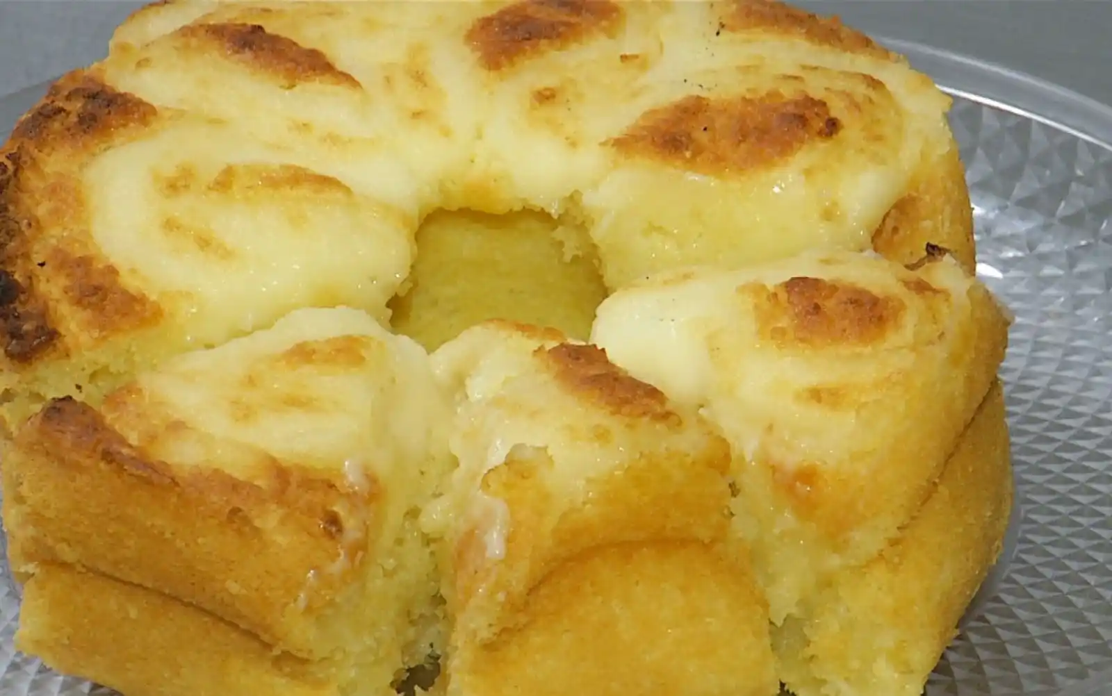 Image from g1 Goiás: *Bolo de mandioca: Prato do Dia ensina receita com requeijão* Leia n...