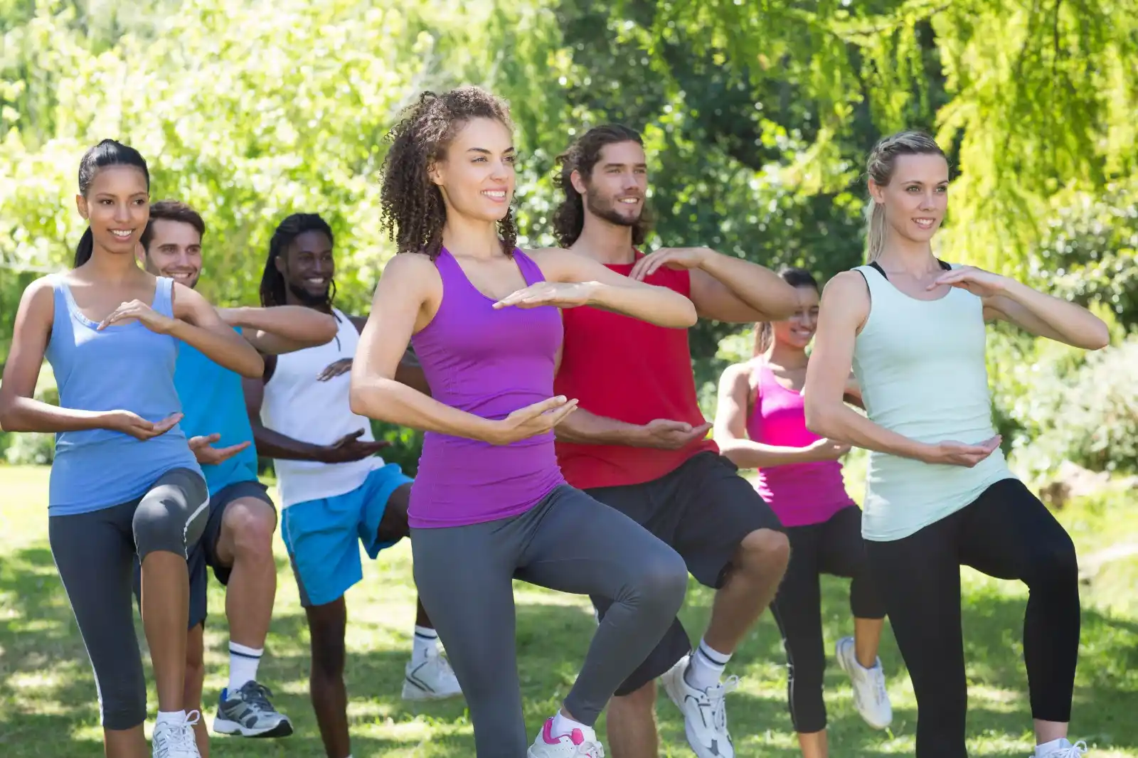 Image from UPCT Estudiantes: 🌿 *¡Disfruta GRATIS de YOGA y TAICHI al aire libre!* 🌿 Sesiones con...