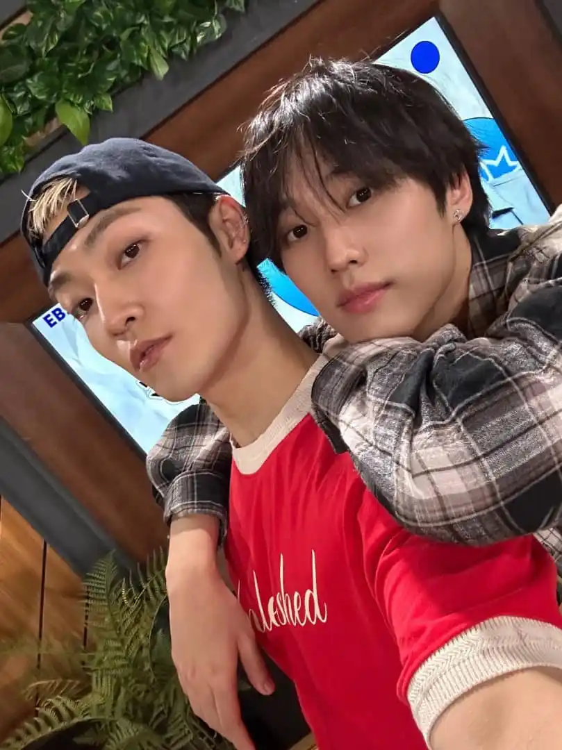Image from THE PRINCEZZ | 𐙚 THE BOYZ INFO: 🖼️ | *TWITTER* `# KEVIN & JACOB 🌙🍐` [25/05/17]  > ⌕ La cuenta ofici...