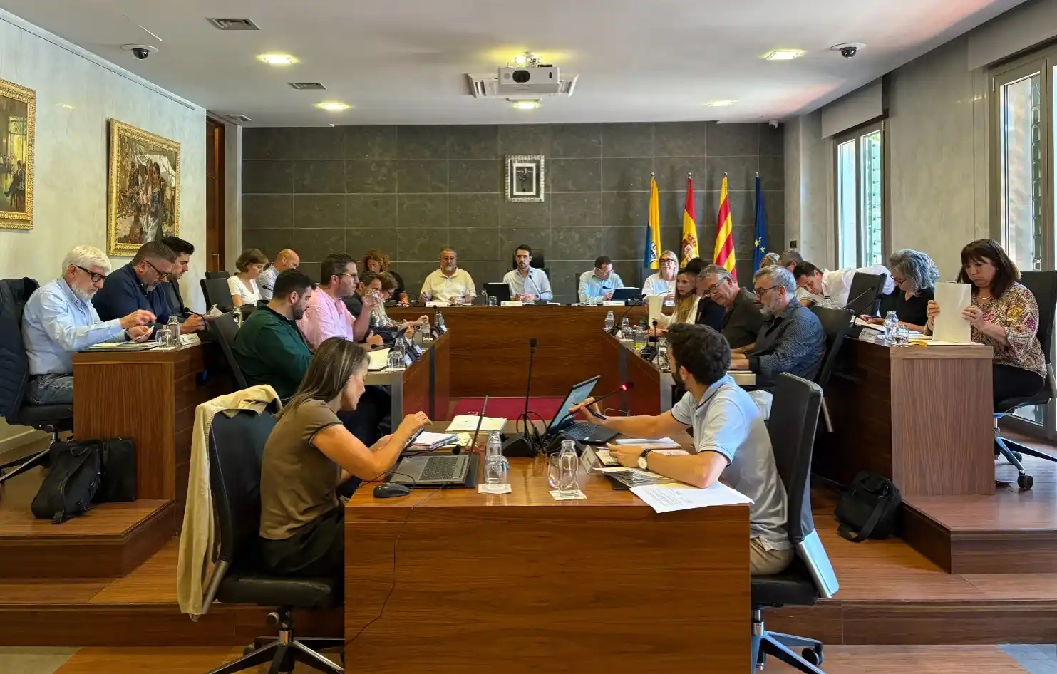 Image from Ajuntament de Castelldefels: 📣 *Hoy, Pleno extraordinario para formalizar el rechazo institucional...