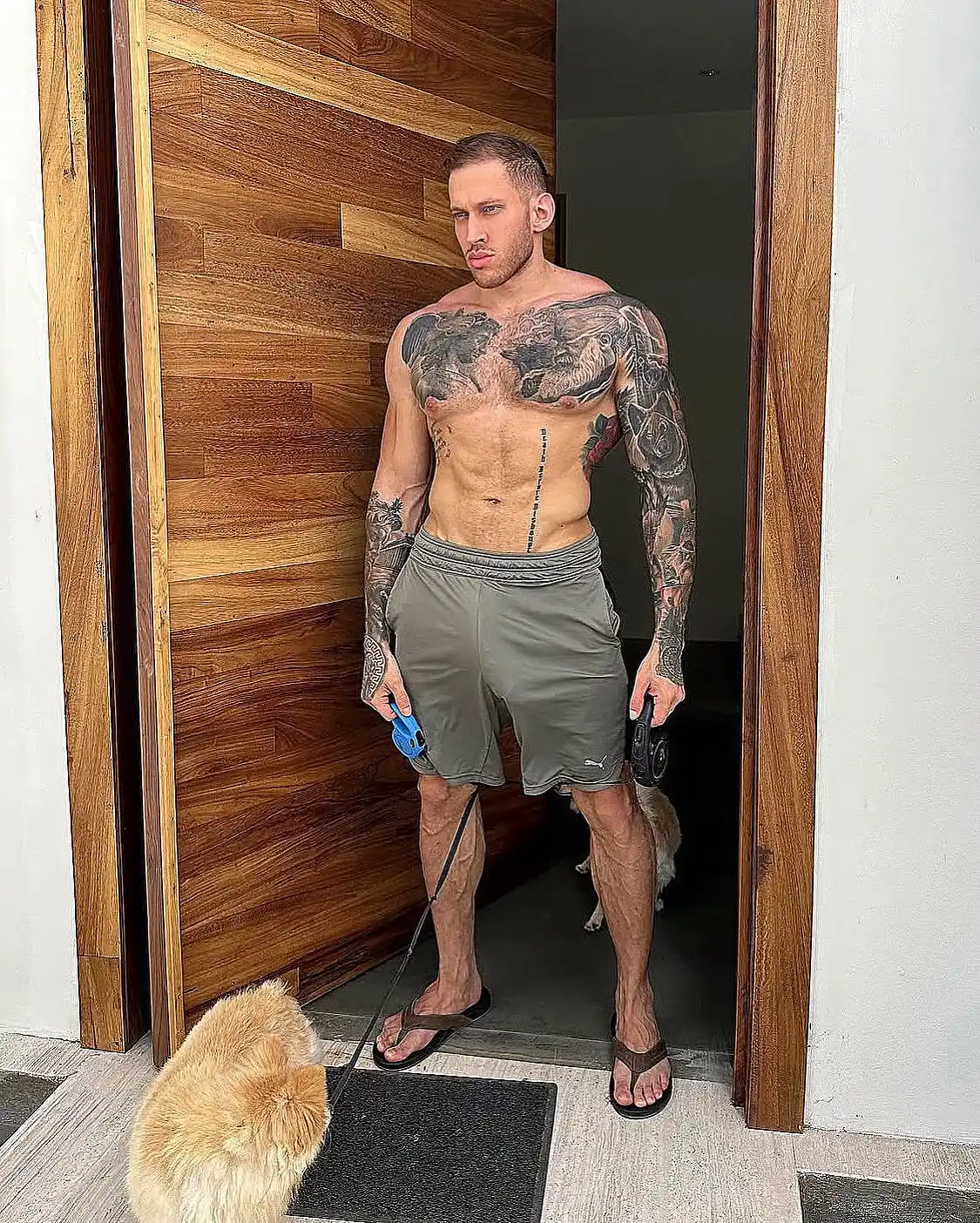 Mike Rodríguez  post