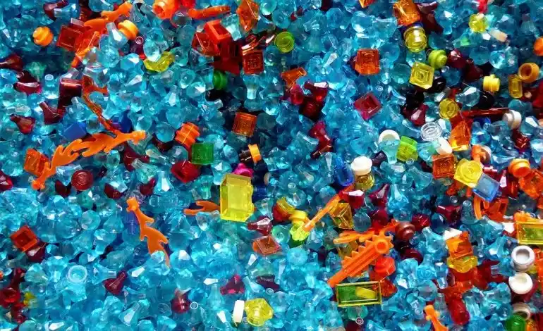 Image from StartupItalia: *RAEE, tre oggetti di uso comune dal cuore di plastica. Ecco quali son...