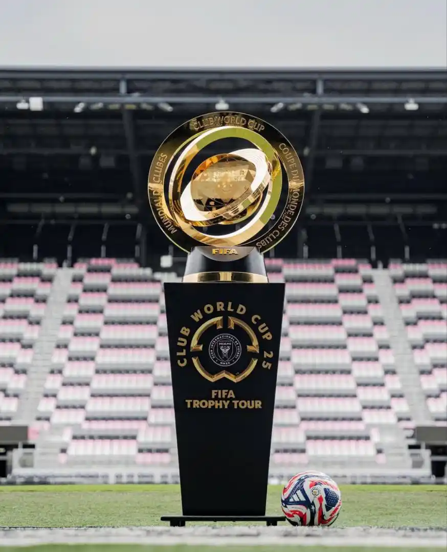 Image from La Casa Del Fútbol⚽.           BARCELONA 🇪🇸 / REAL MADRID /  MESSI 🇦🇷 / CRISTIANO RONALDO 🇵🇹: 🚨🇺🇸🏆 La Oficina de Aduanas y Protección Fronteriza (CBP) de EE. UU...