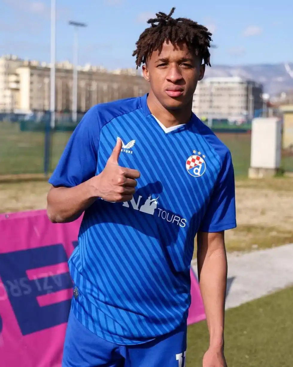 Image from FC BARCELONA💙❤️ ꪊρᦔꪖ𝓽ꫀ𝘴: After today’s meeting, the signing of Cardoso Varela saw significant p...
