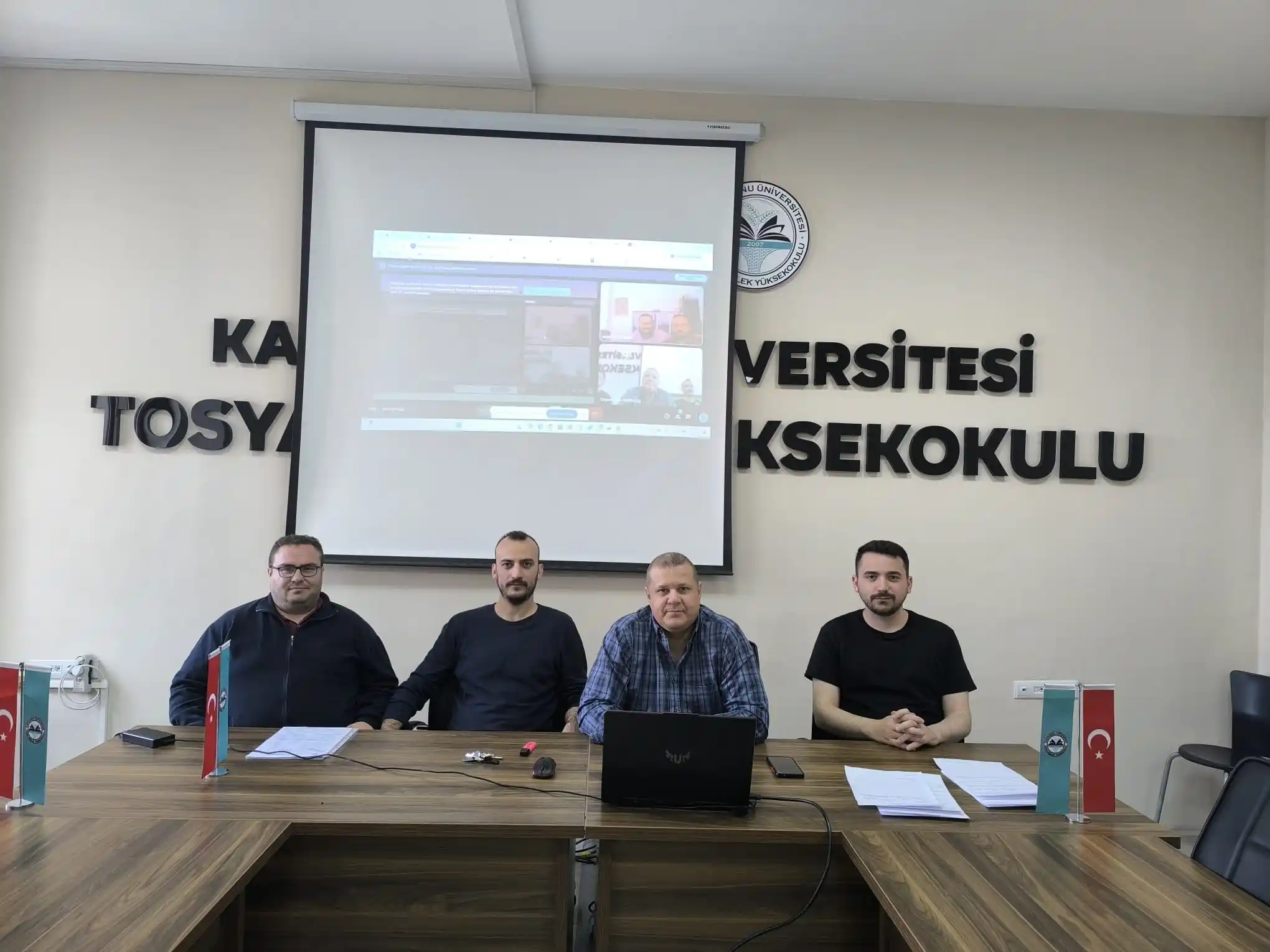 Image from TOSYA MESLEK YÜKSEKOKULU: Meslek Yüksekokulumuzda İç Tetkik Değerlendirmesi Gerçekleştirildi. 0...