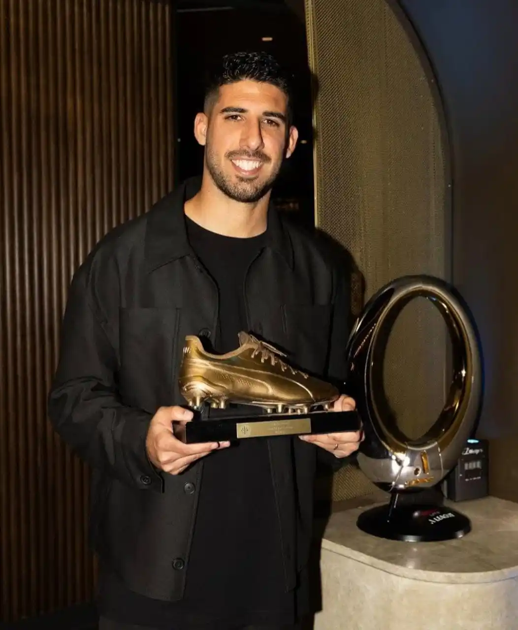 שקר הסוכן, הבל הפרשן🎙 post