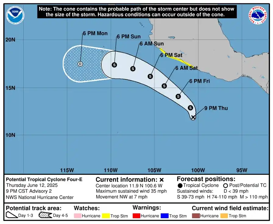 Image from Vigilancia Tropical ✅: ⭕Potencial Ciclón Tropical Cuatro 🕐11:00pm EDT / 9:00pm CST / 0300 UT...