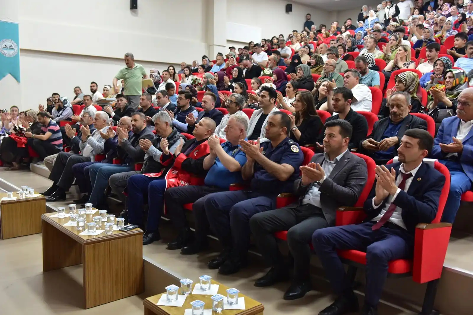 Image from TOSYA MESLEK YÜKSEKOKULU: Yüksekokulumuzda 2024-2025 Akademik Yılı Mezuniyet Töreni Düzenlendi ...