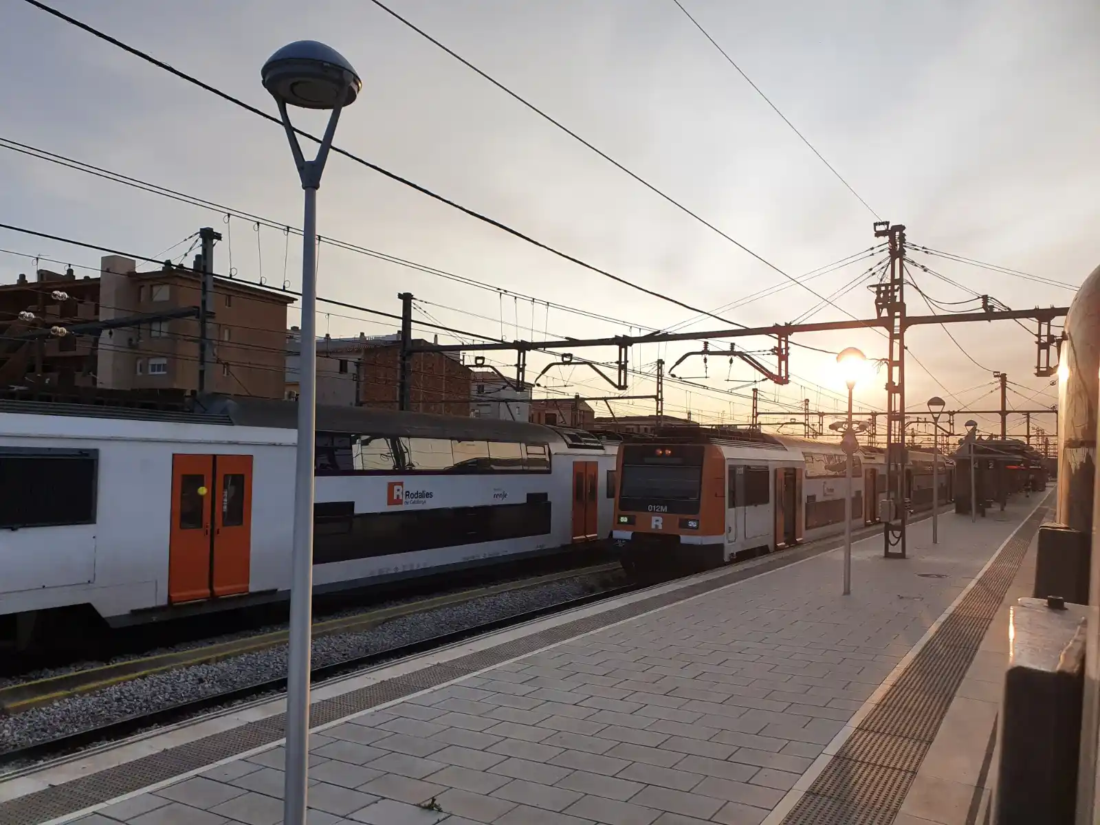 Image from Rodalies de Catalunya : 📢 *RECORDA* ℹ️ Afectacions a les primeres circulacions des de Sant ...