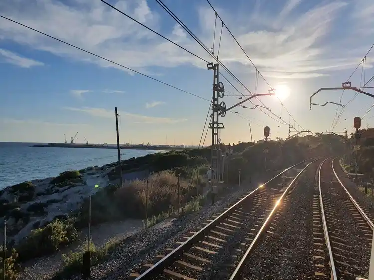 Image from Rodalies de Catalunya : 📣 *RECORDA* ℹ️ Demà s'interromprà la circulació ferroviària entre *...