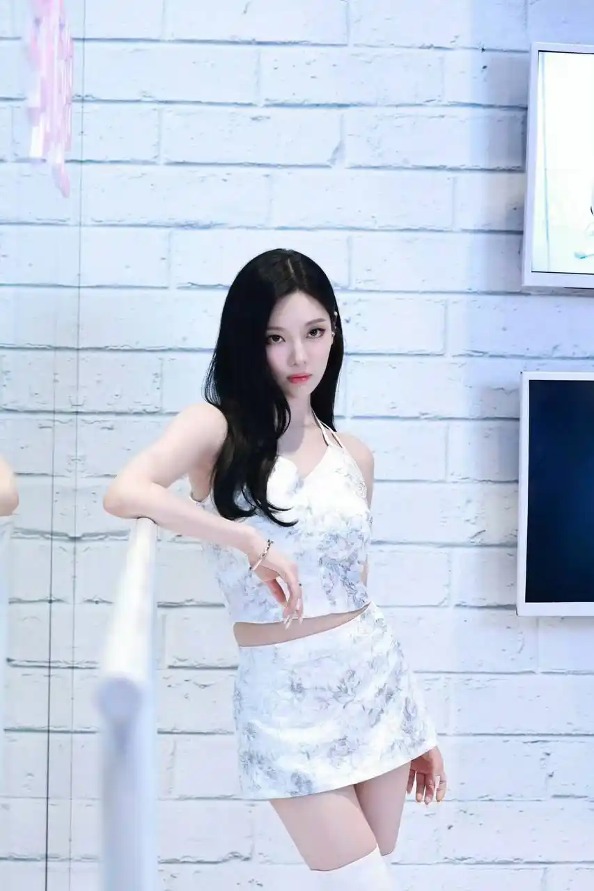 Image from ⵌ   ׅ   𝗣𝗢ᩘ𝗥꯭𝗧𝗔𝗟  ׄ   𝗠꯭𝗬  ۪  🍓̸𐇽✿: ׄ  𐔌𐇽🦋̸ᮬ  ❞  `𝗎𝗉ׄ𝖽α︩︪ե𝖾`  ׅ  ᦔ𐇽͜✿  ׄ  📸̸  ⵌ ─ׅ──͡──  ּ  Gente...