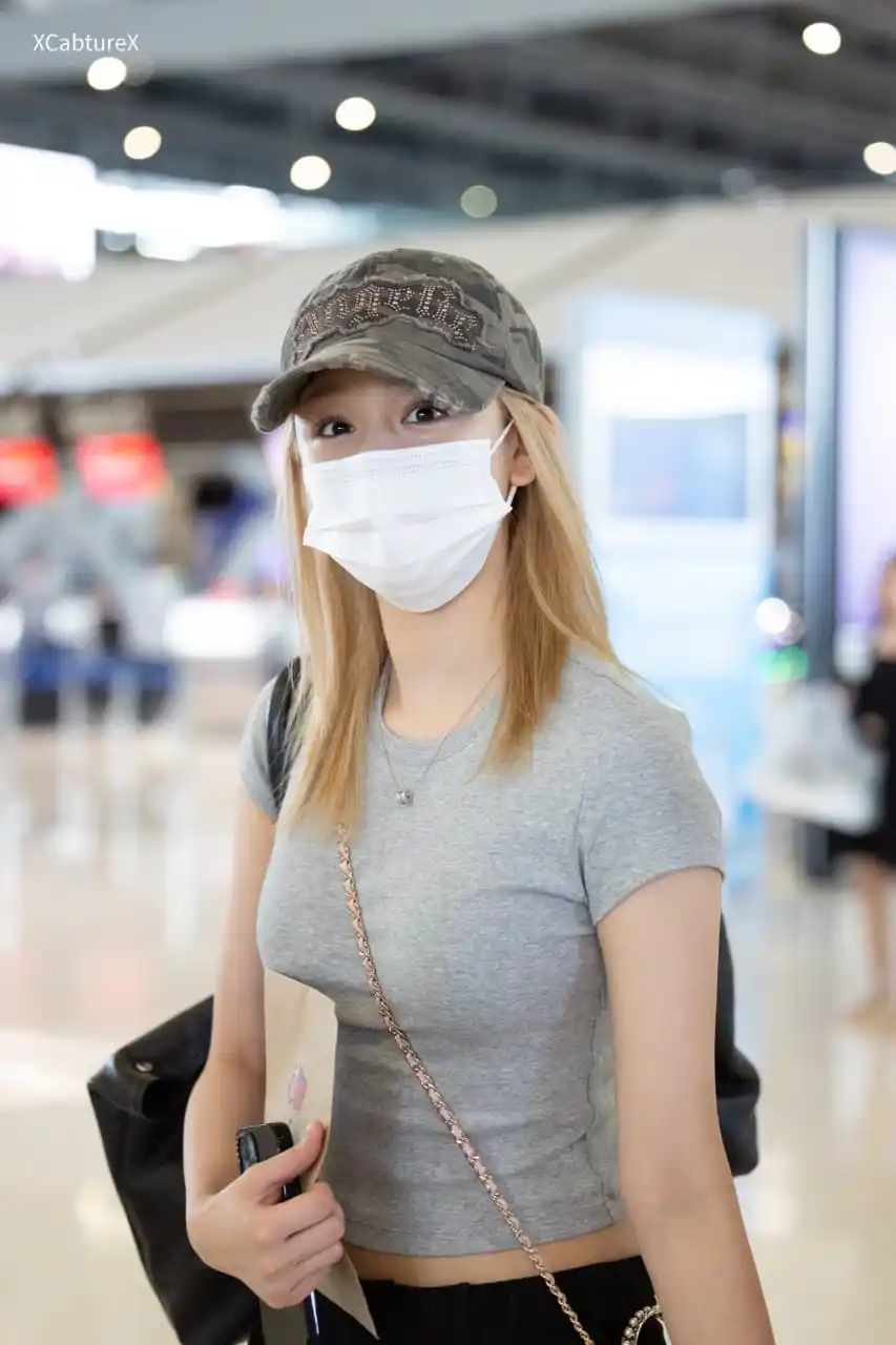 Image from BABYMONS7ER.PEDIA UPDATE ᱬ: {250613} °PHARITA at BKK Airport Today° ✨ 𝘽𝘼𝘽𝙔𝙈𝙊𝙉𝙎𝟳𝙀𝙍.𝙋𝙀...