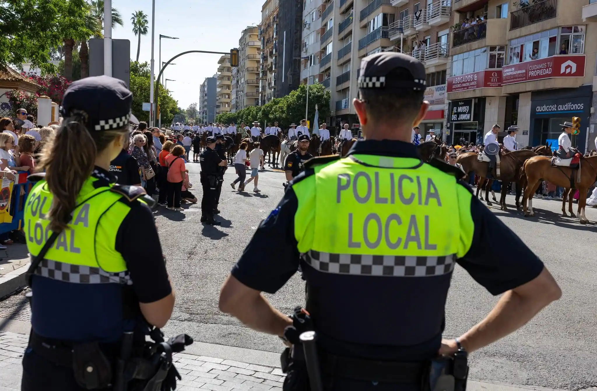 Image from Ayuntamiento de Huelva : 🚓Activamos un dispositivo especial para acompañar y regular el regres...