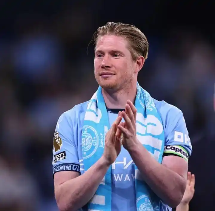 Image from SOCCER WORLD REVIEW: *🚨|🔱BREAKING: Kevin De Bruyne akan menjalani tes medis di Napoli min...
