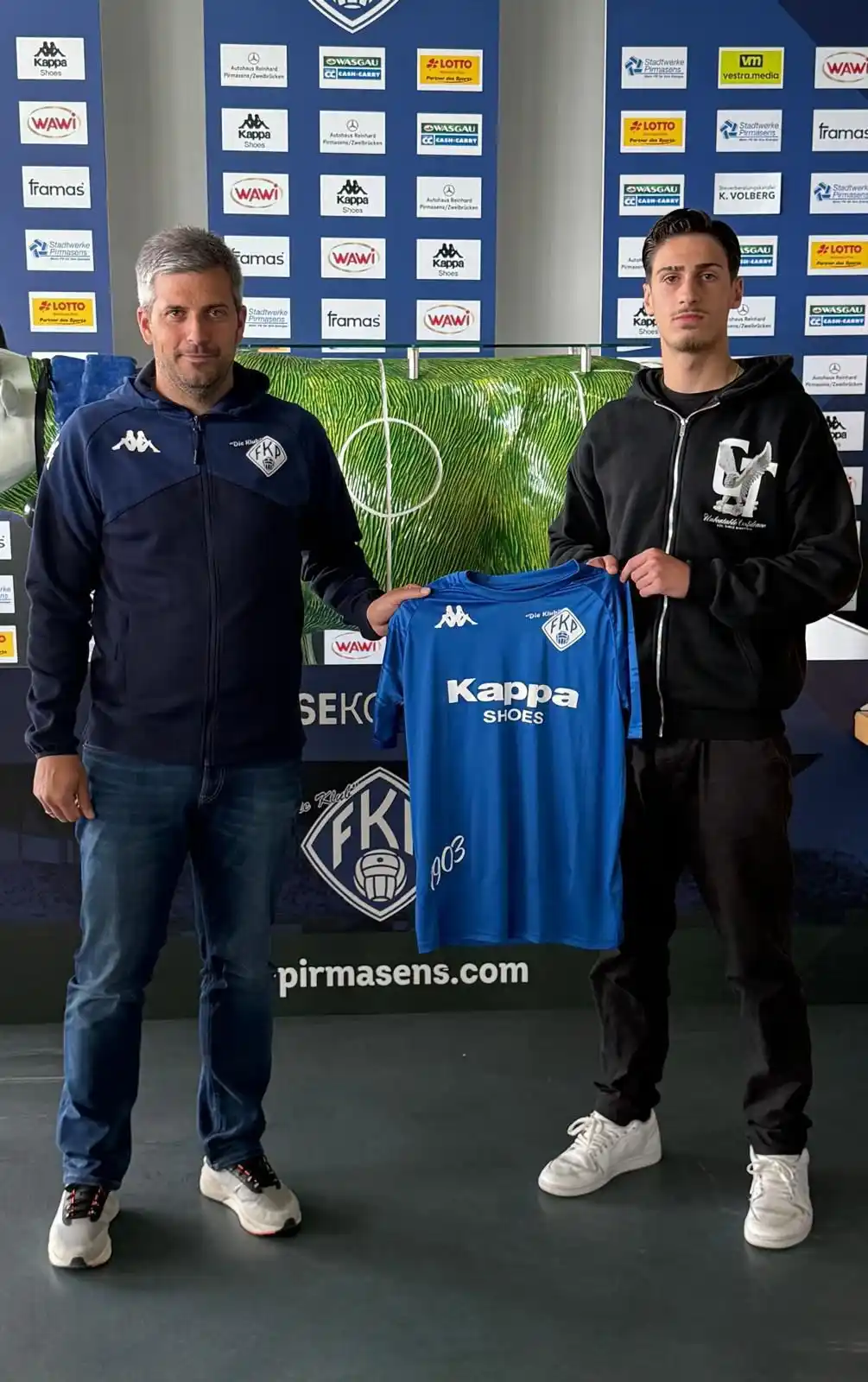 Image from FK 03 Pirmasens: 🔵⚪ Willkommen beim FKP, Dario Tuttobene! 💥 Der FK 03 Pirmasens freu...