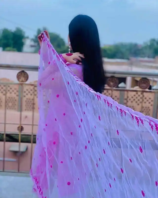Image from 💔اڌوري محبت💔: ملي خوب محبت مٺي جي شھر م ٠۔ مٺي جھڙي مٺي آهي تھڙا مٺا ماڻهو رھن ٿا...