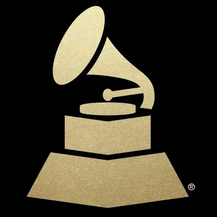 Image from Spotcine: O Grammy anunciou a inclusão da categoria “Melhor Capa de Álbum”....