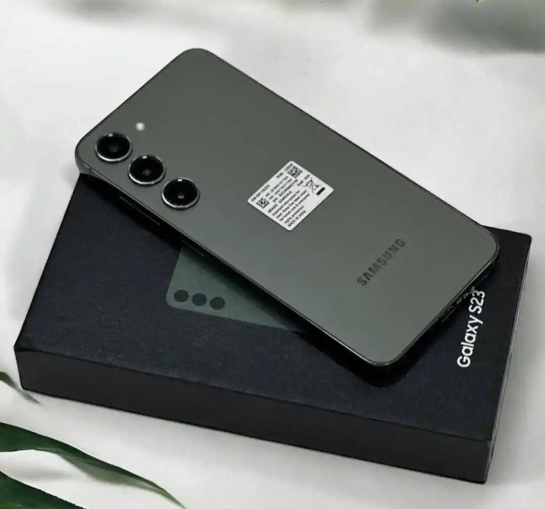 Image from TYKE TECH🇿🇼💯: *Samsung Galaxy S23* *## Key Features* ⁂ _DISPLAY_: 6.1" Dynamic AMOLE...