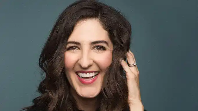 Image from Spotcine: *📰 `The Five-Star Weekend` | D’Arcy Carden (The Good Place) também fo...