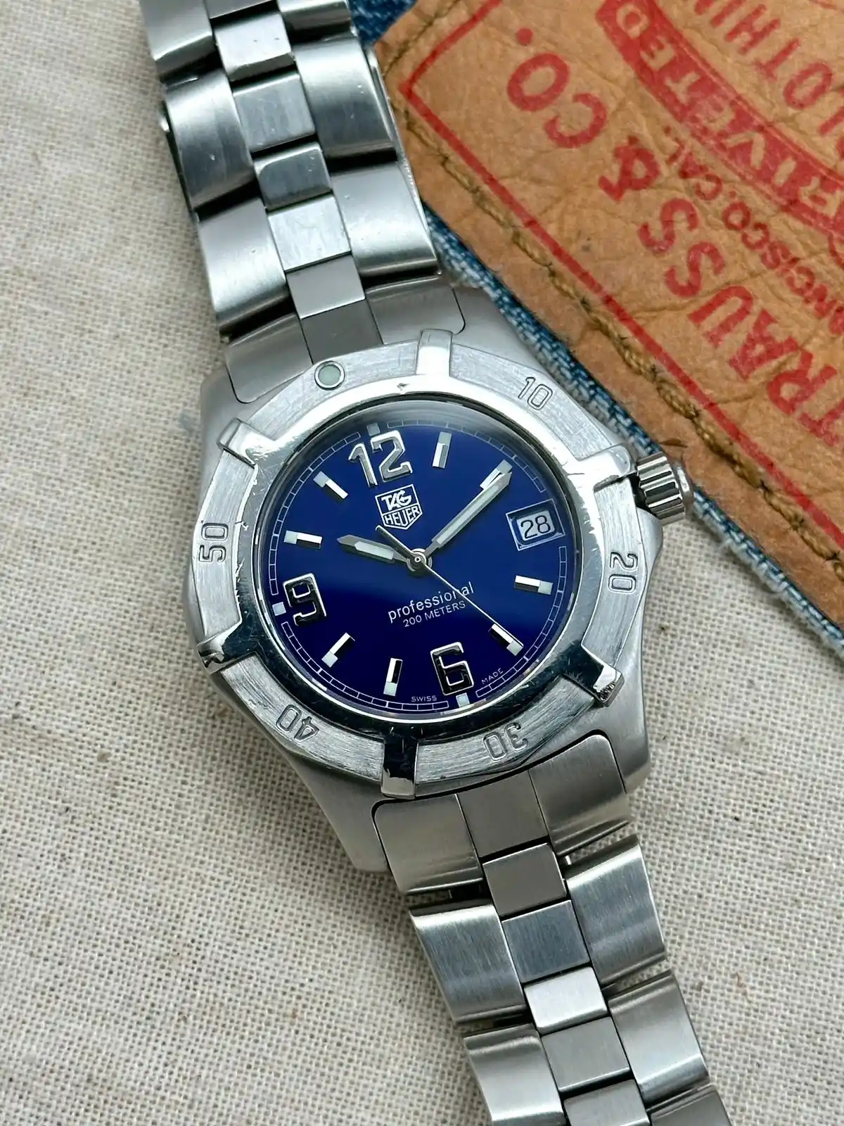 Image from Relojes Club Chile 🕰️: ¡UN AZUL ÚNICO 😍💙! Bueno… tal vez sí existe en algunas otras galaxia...