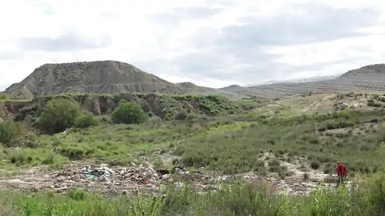 Image from Cope Lorca y Águilas: 📁El Seprona investiga movimientos de tierra ilegales y el enterramien...
