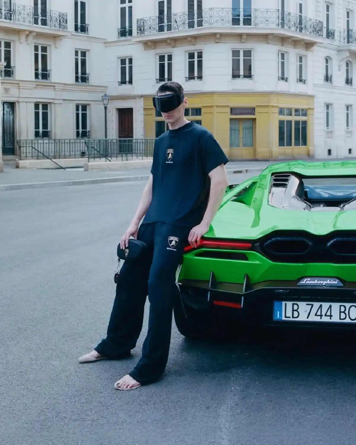Image from ESSENTIAL HOMME: La collaboration Balenciaga x Automobili Lamborghini a officiellement ...