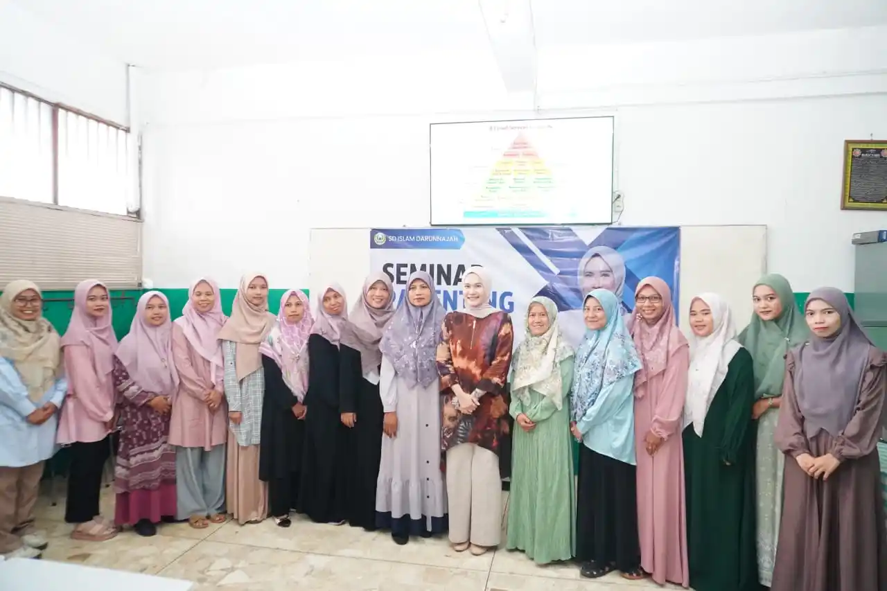 Image from TK Islam 5 Darunnajah: *Antusiasme Guru TK Islam 5 Darunnajah Dalam Seminar Parenting dengan ...