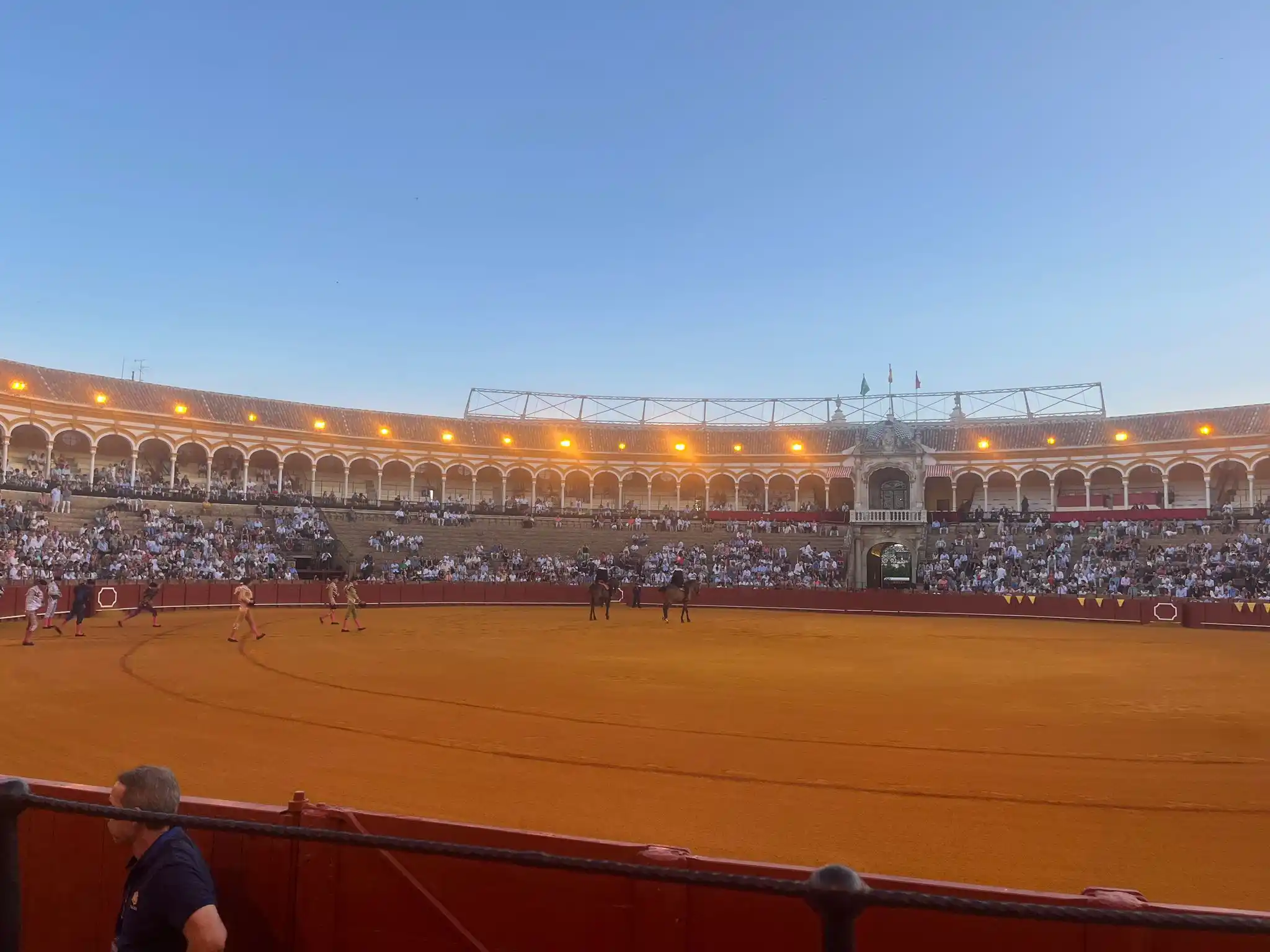 Image from Al toro por los cuernos 🤘🏻: Sevilla 12/06/2025. Novillos de Fermín Bohórquez. De poco juego en gen...
