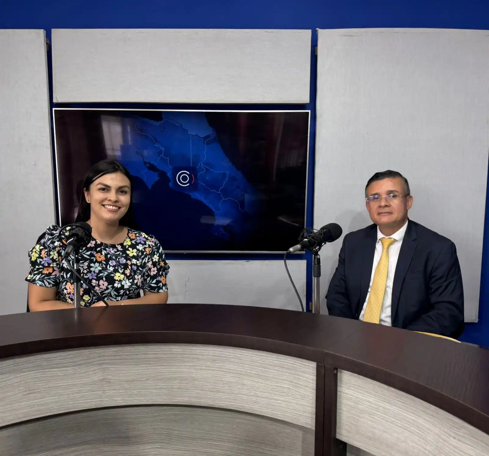 Image from Ministerio Público de Costa Rica🇨🇷: En *FrecuenciaMP*, hoy conversamos sobre los riesgos de introducir ani...