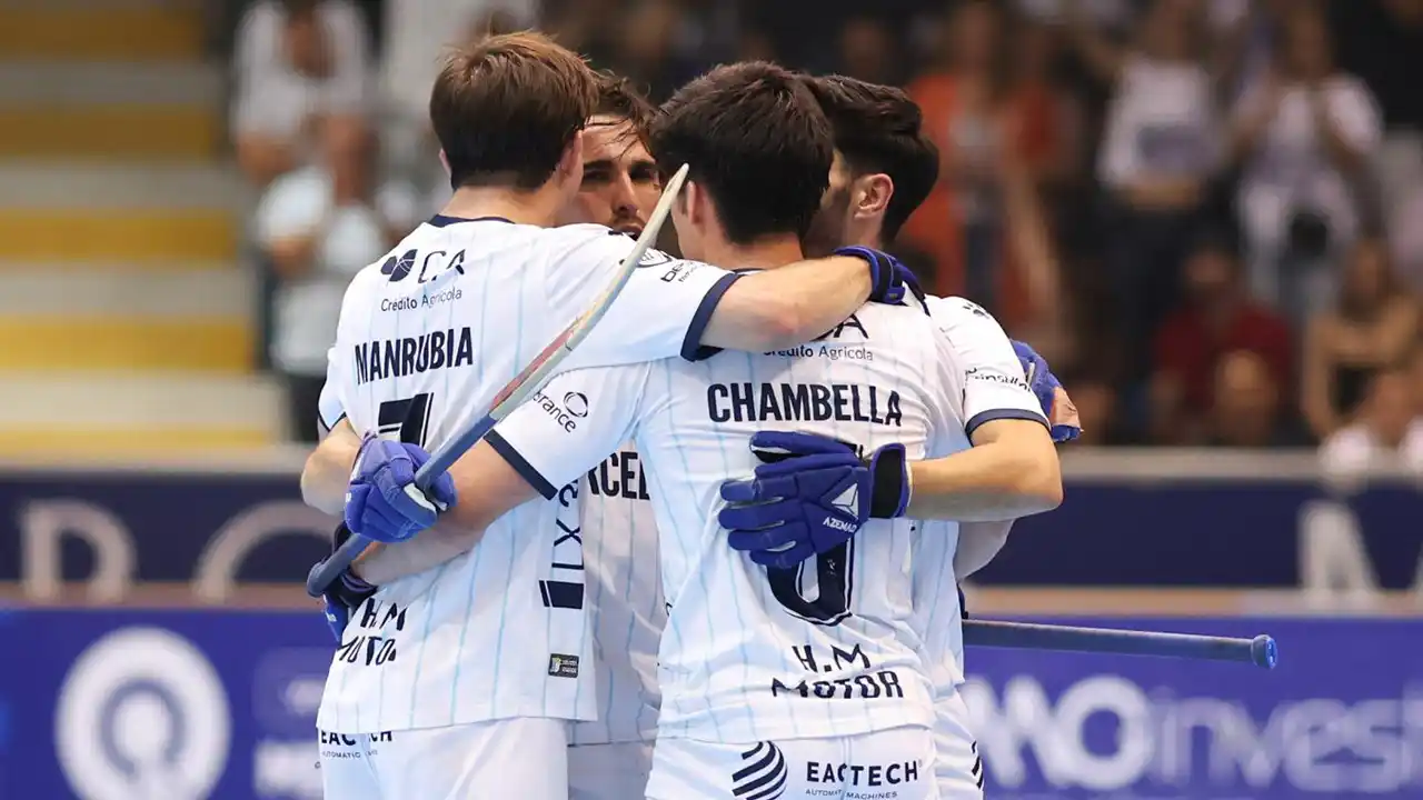 Image from Record_Benfica: OC Barcelos bate Benfica e apura-se para a final do playoff  👉 https:...