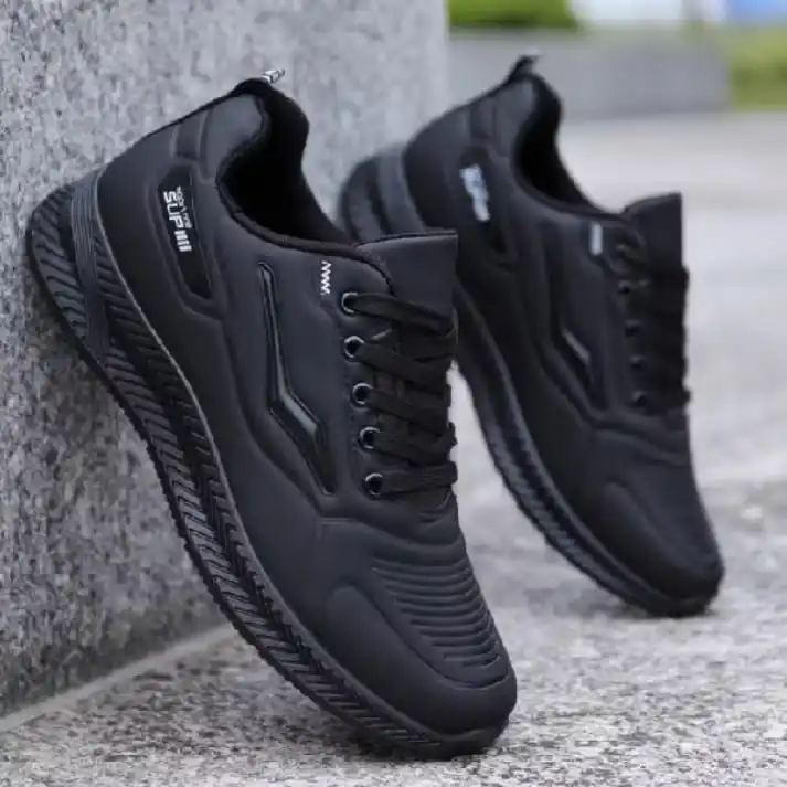 Image from Galeri Sepatu: Gio Saverino Sepatu Sneakers Pria Hitam Joker https://s.shopee.co.id/...