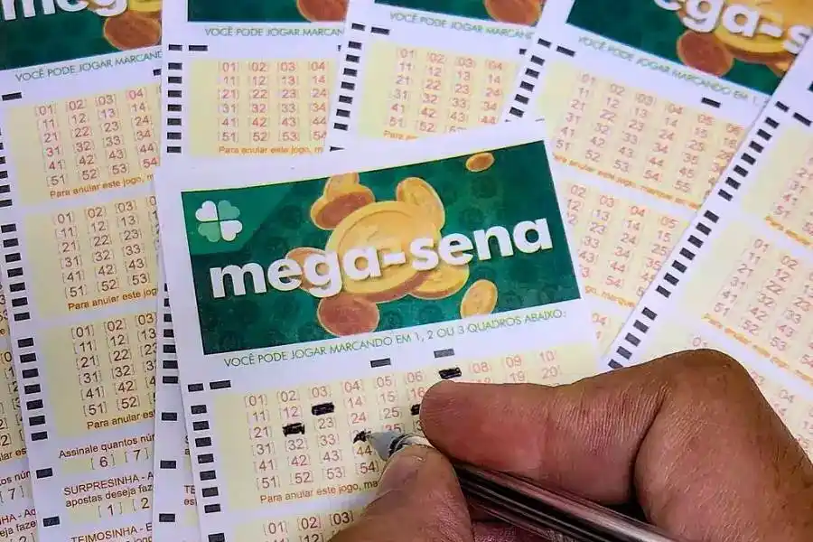 Image from A Tribuna: 🤑 *Mega-Sena: confira as dezenas sorteadas no concurso 2872* _Estima...