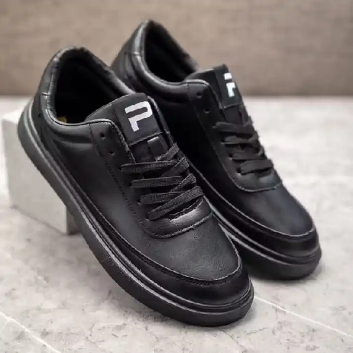 Image from Galeri Sepatu: Sepatu Sneakers pria Bogota Series https://s.shopee.co.id/9zlx98jlCm...